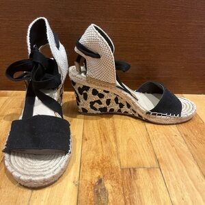 Vince Camuto Black and Cream Espadrille Wedges
